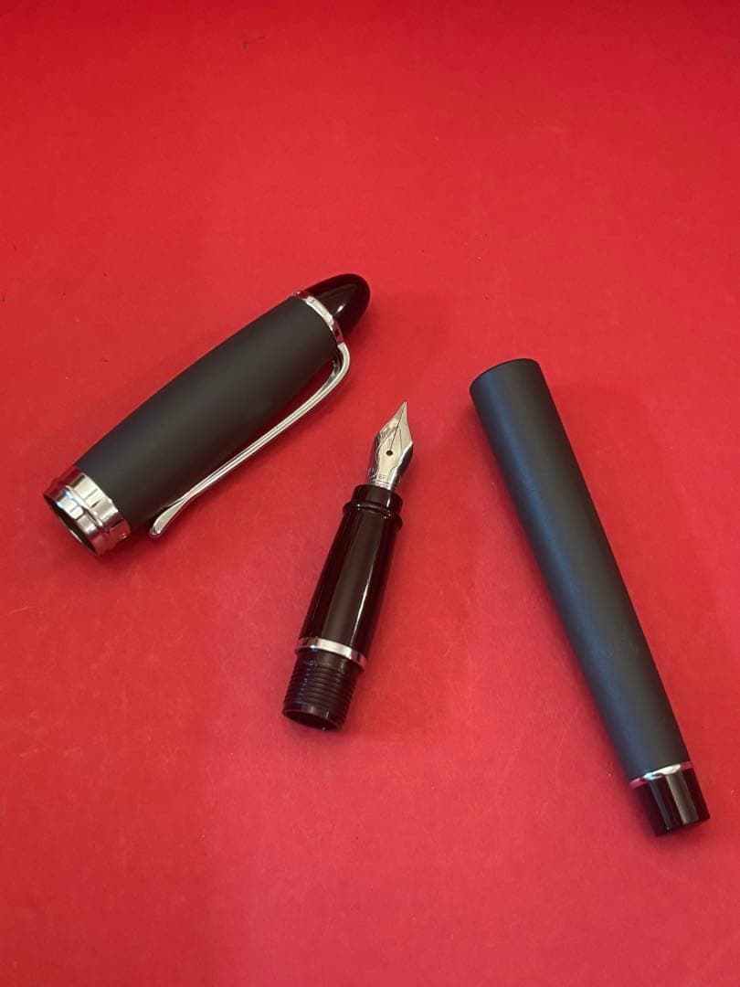 美品 アウロラ イプシロン サテン グリーン 万年筆 ペン先EF