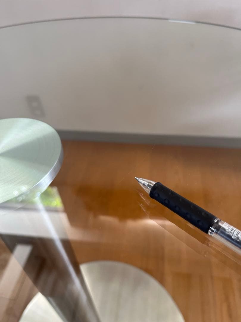 モダンスタイル　ガラステーブル　φ800 ミッドセンチュリー　ダイニング　カフェ