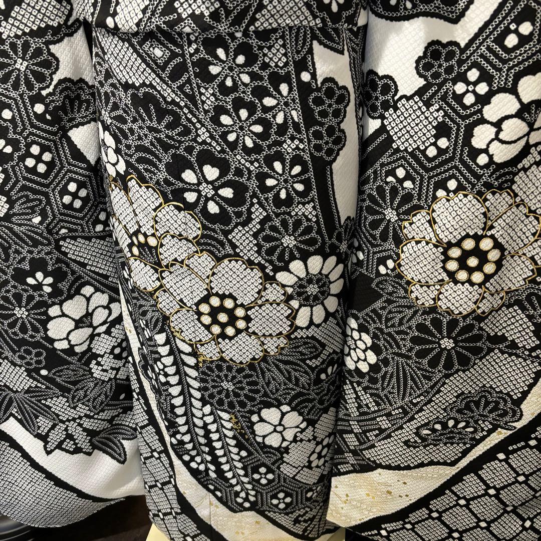 美品　総絞り　作家物　白黒　花模様　金彩　逸品　振袖　フルセット 振り袖