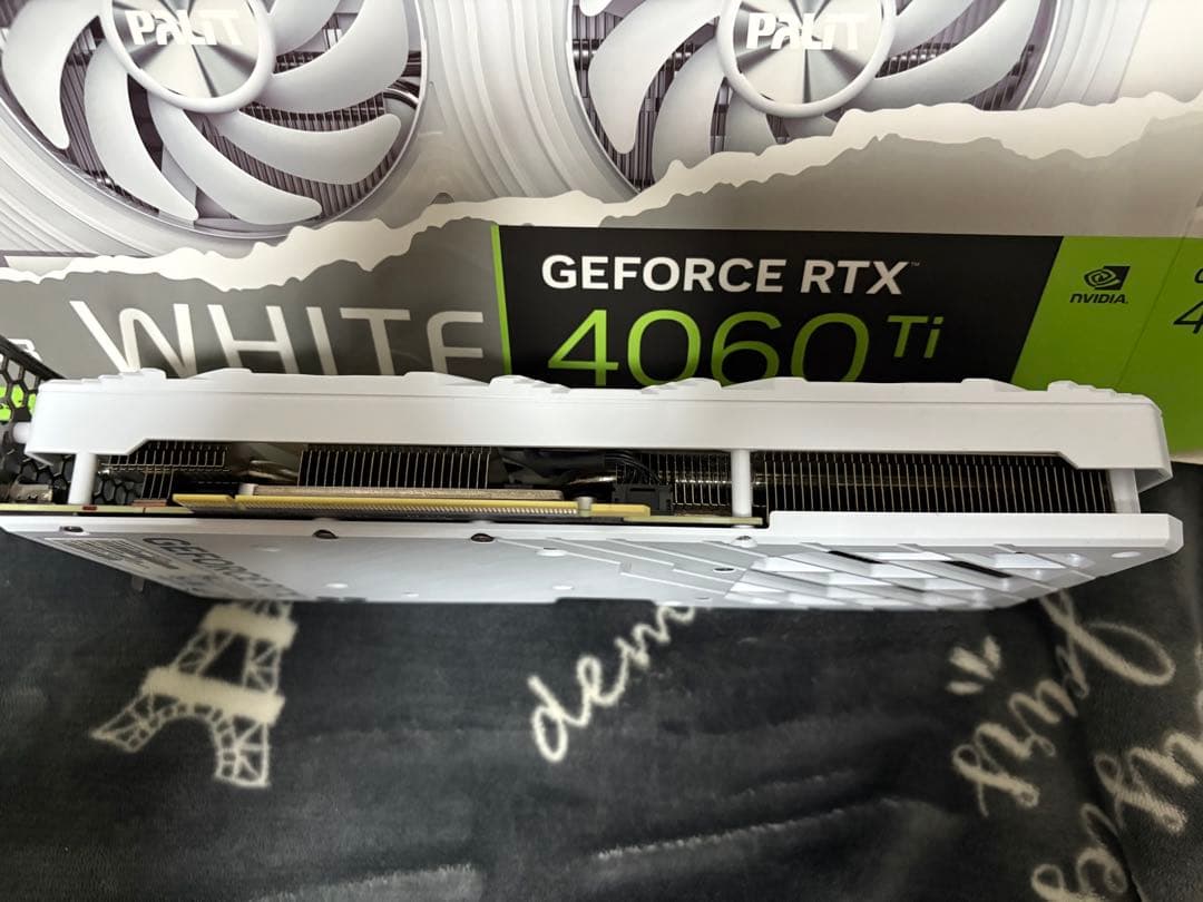 【中古品】PALIT GeForce RTX 4060 Ti 8GB ホワイト