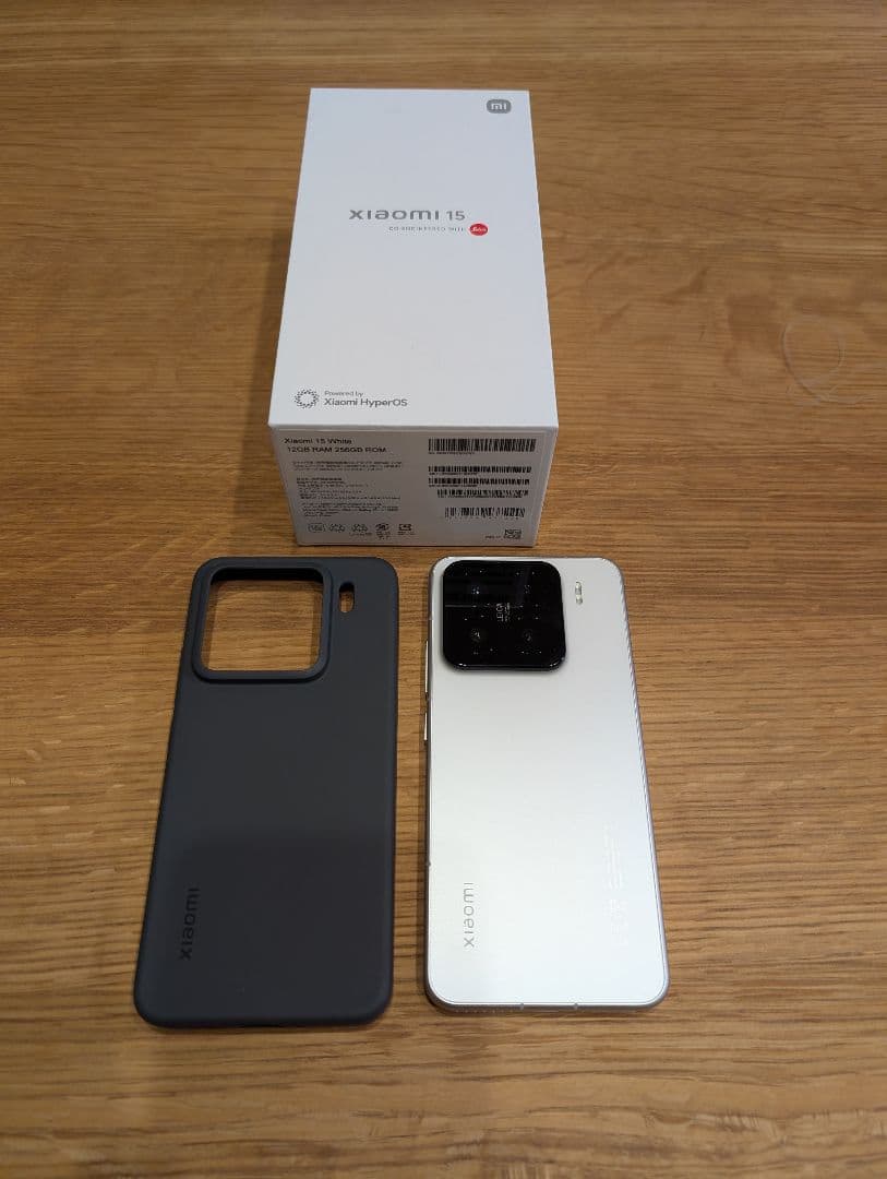 美品　Xiaomi 15 256GB スマートフォン 本体 ホワイト