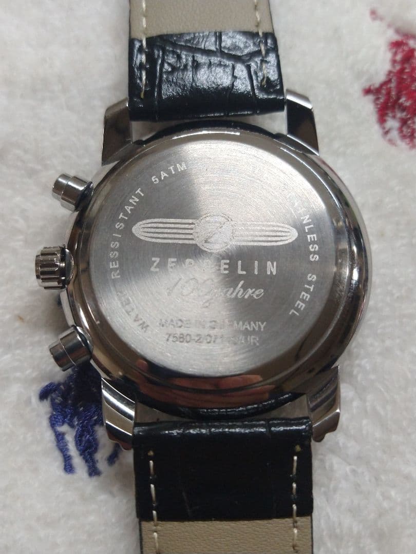 ラストの１本！ZEPPPELIN 飛行船100周年クロノグラフ クォーツブラック