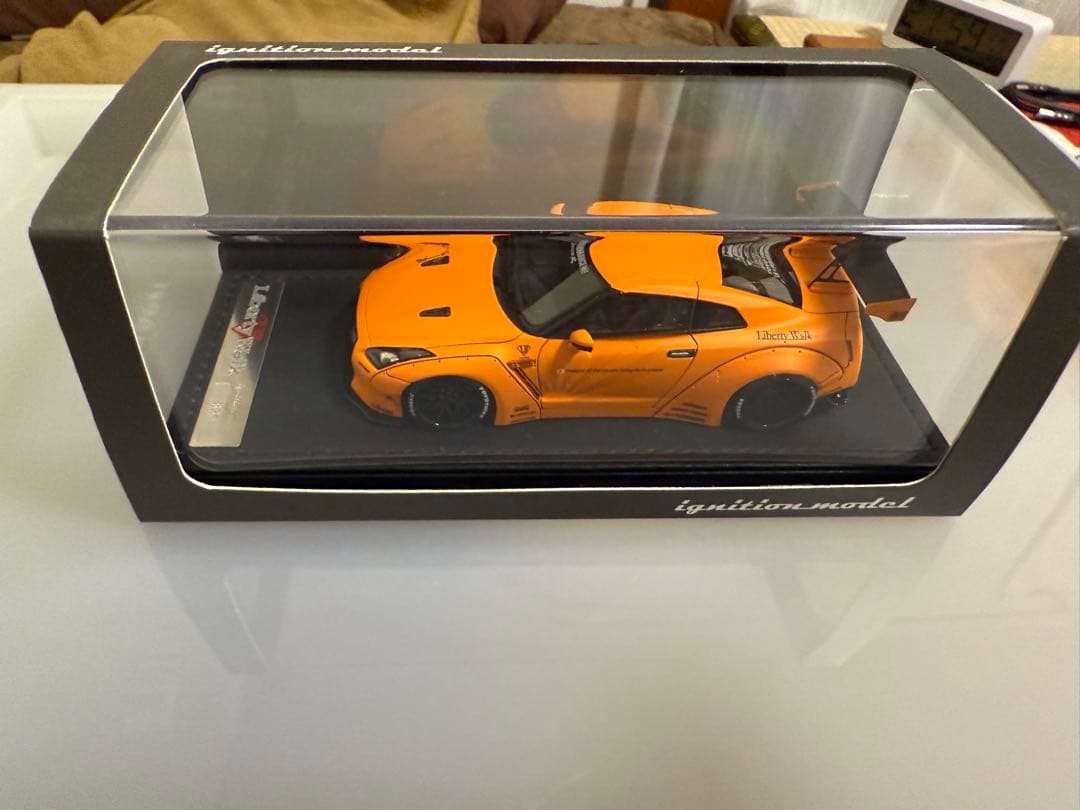 イグニッションモデル　Liberty Walk R35 GT-R 1/43