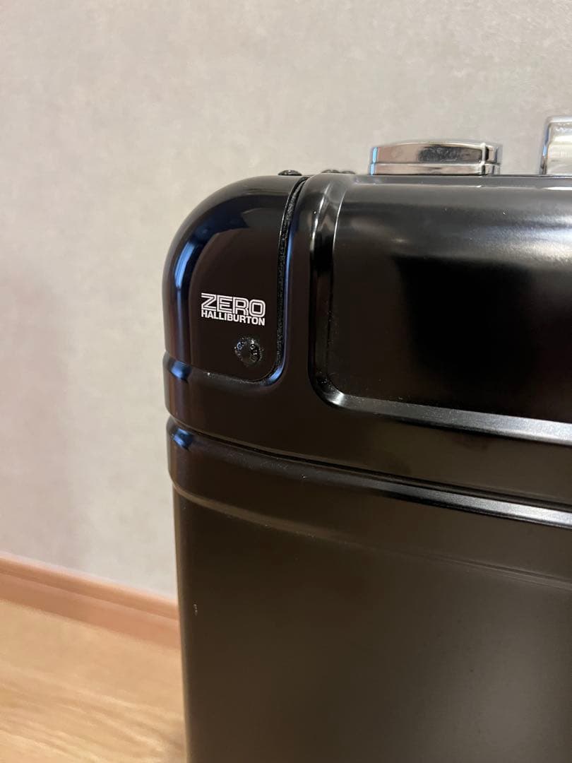 ZERO HALLIBURTON ゼロハリバートン　29L キャリーケース