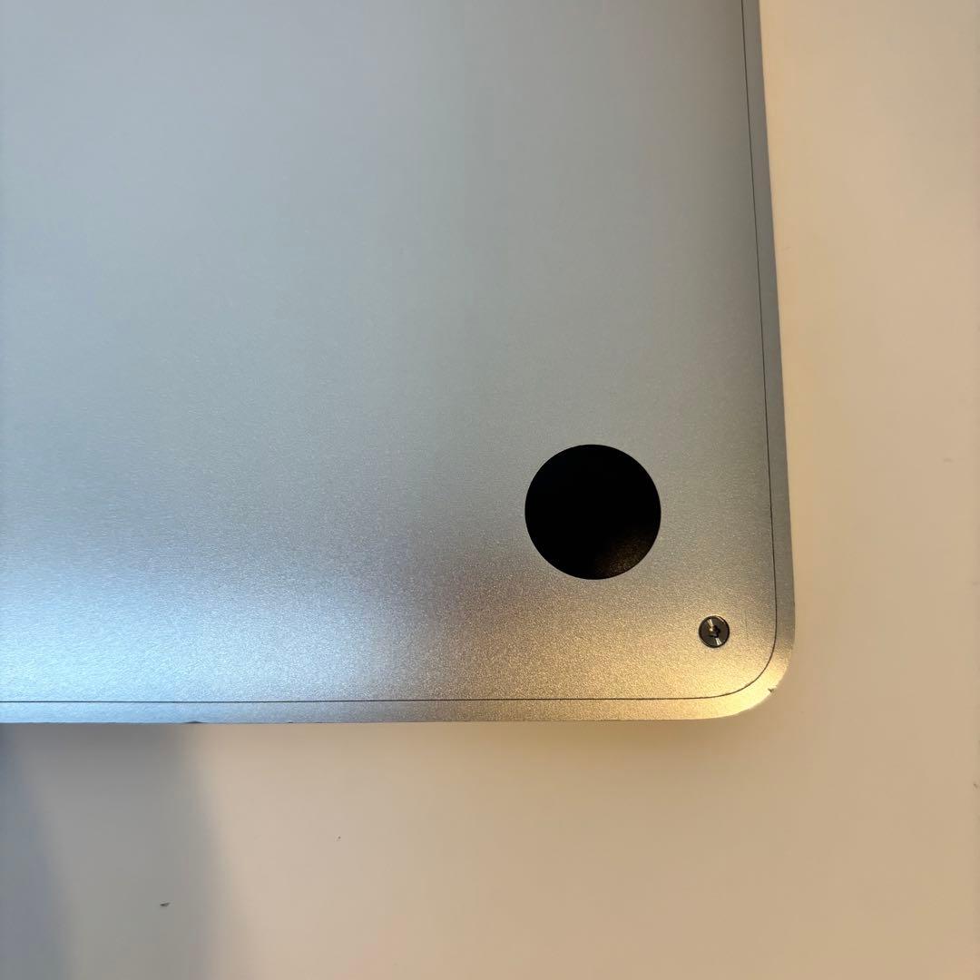 Macbook Pro シルバー　13インチ