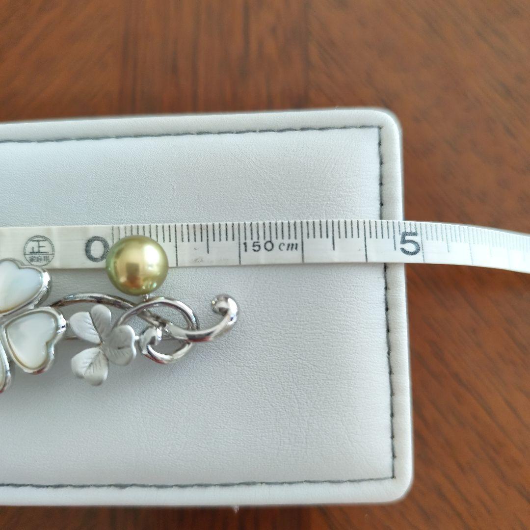 パール　ピスタチオパール　天然シェル　ブローチ　シルバー製