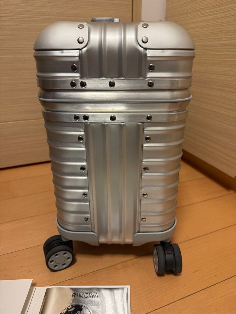 RIMOWA パイロット