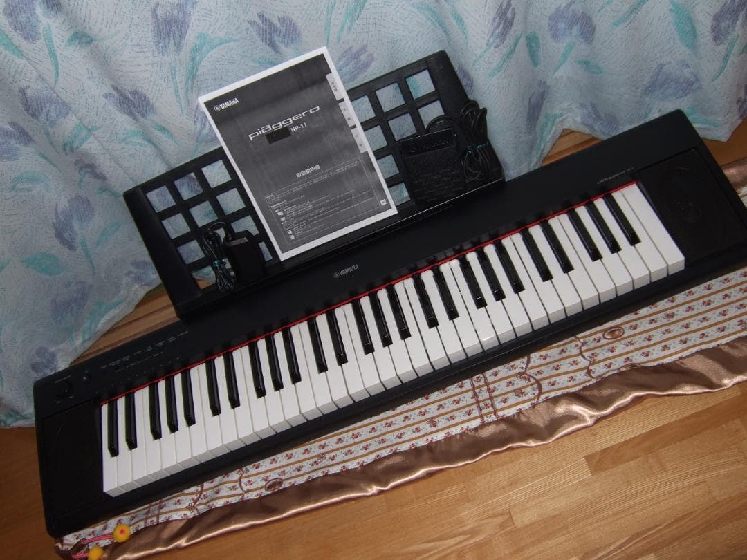 YAMAHA NP-11 電子ピアノ ピアジェーロ ペダル付き【送料込】