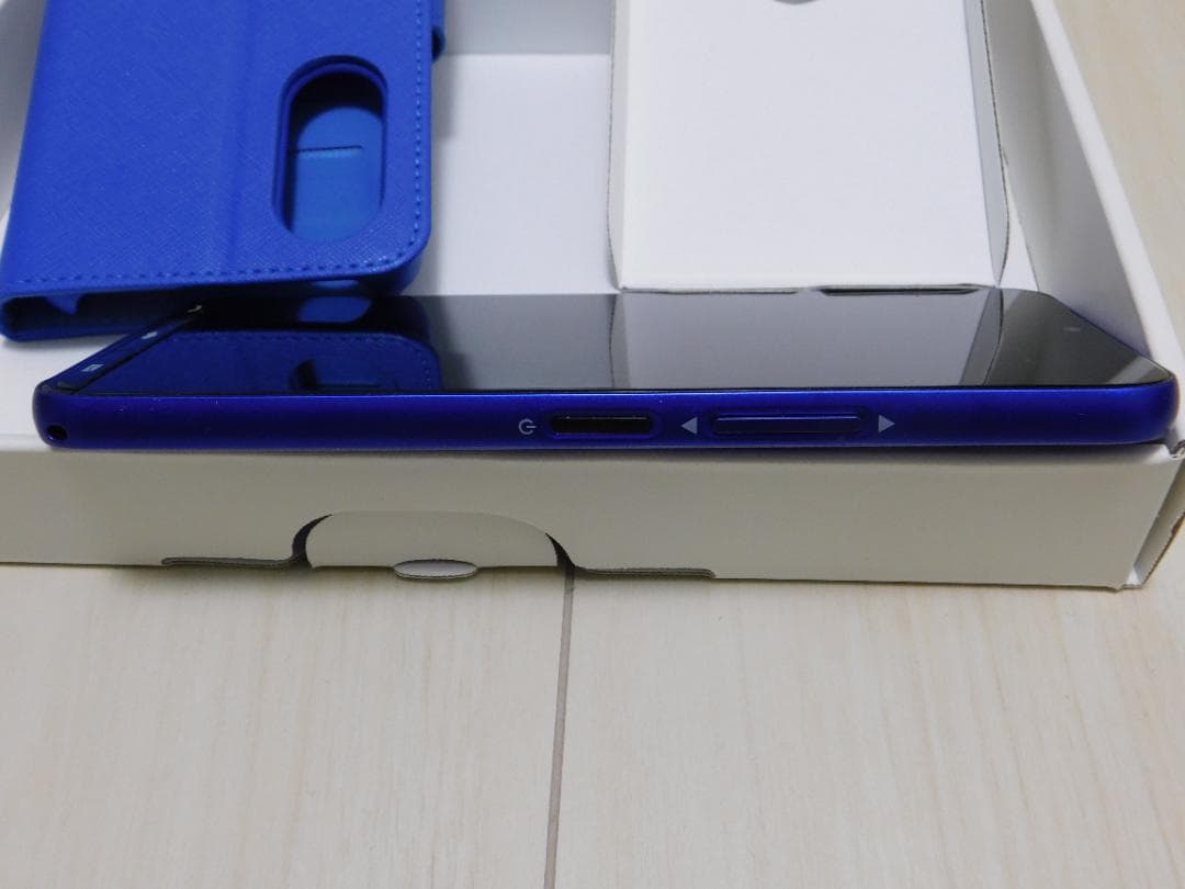 BASIO active3 青　本体　Android　新品に近い　SIMフリー