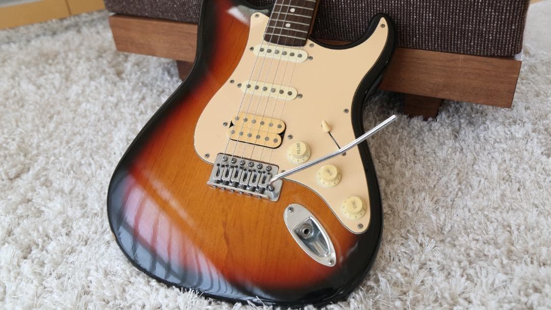 FERNANDES FG series ストラトタイプ　HSS サンバースト