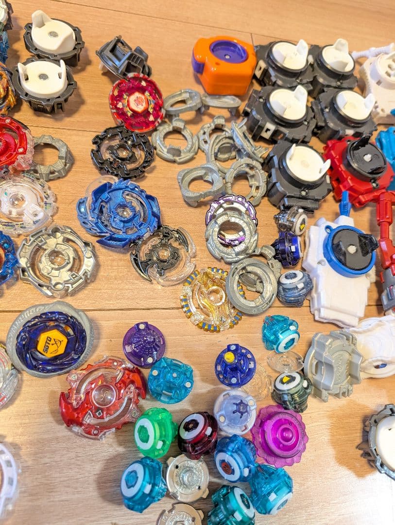 お値下げ中〜ベイブレード パーツセット 50個以上