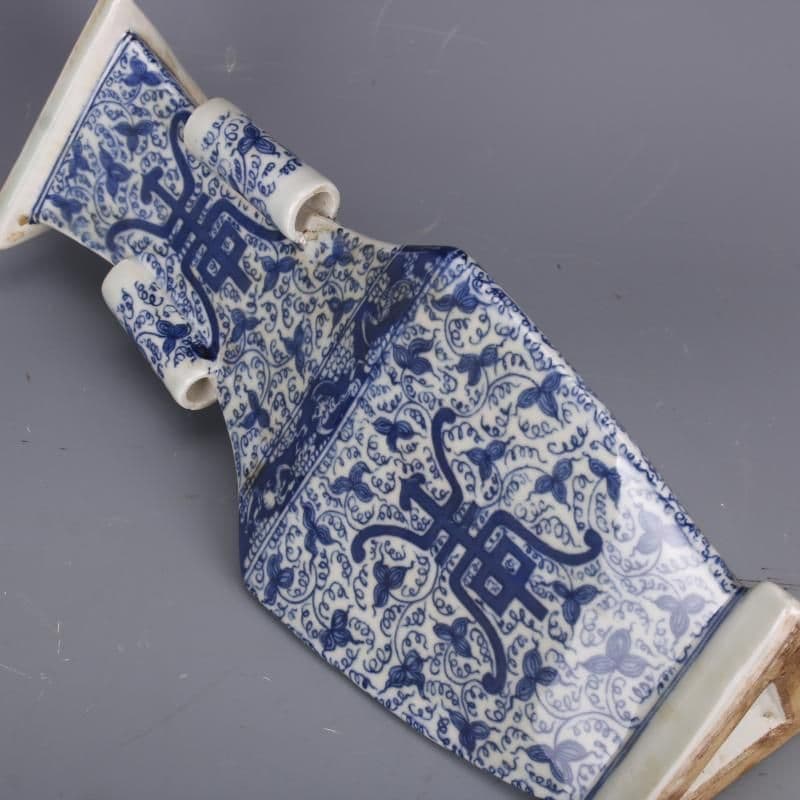 清康煕青花模様福寿三角瓶 景徳鎮 陶磁器 装飾品 現代工芸品 美術品 置物