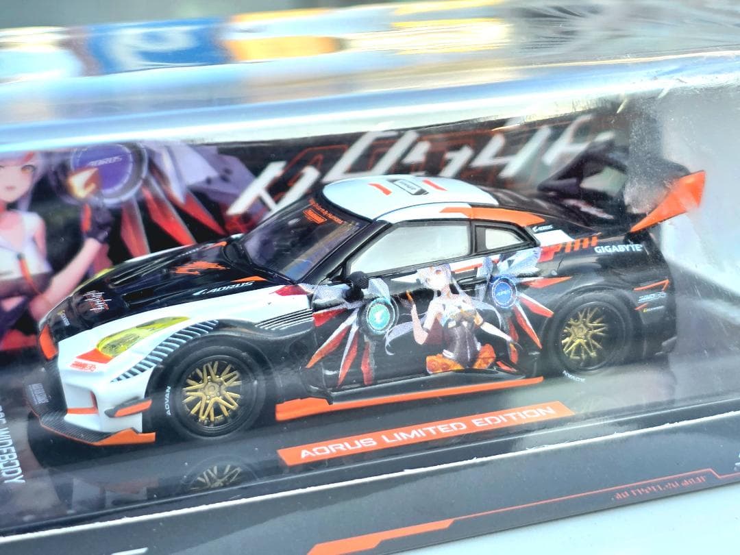 リバティウォーク x ギガバイト inno64 R35限定