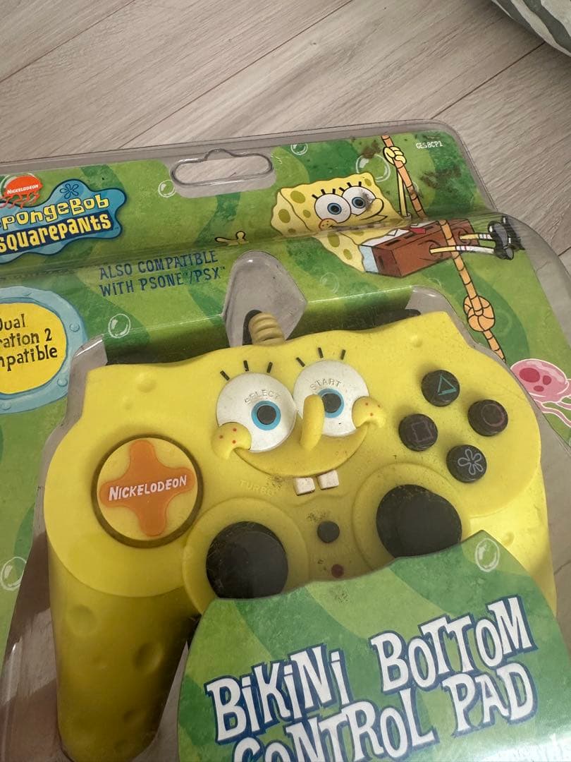 2003年スポンジボブ　ゲーム　コントローラー　ジャンク品ヴィンテージ USA