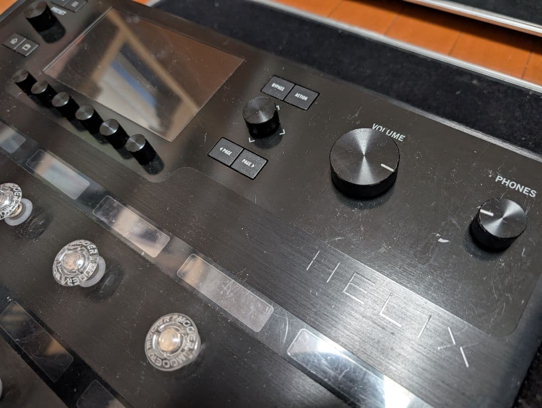 【特価】LINE6 HELIX FLOOR(ハードケース、スイッチキャップ付き)