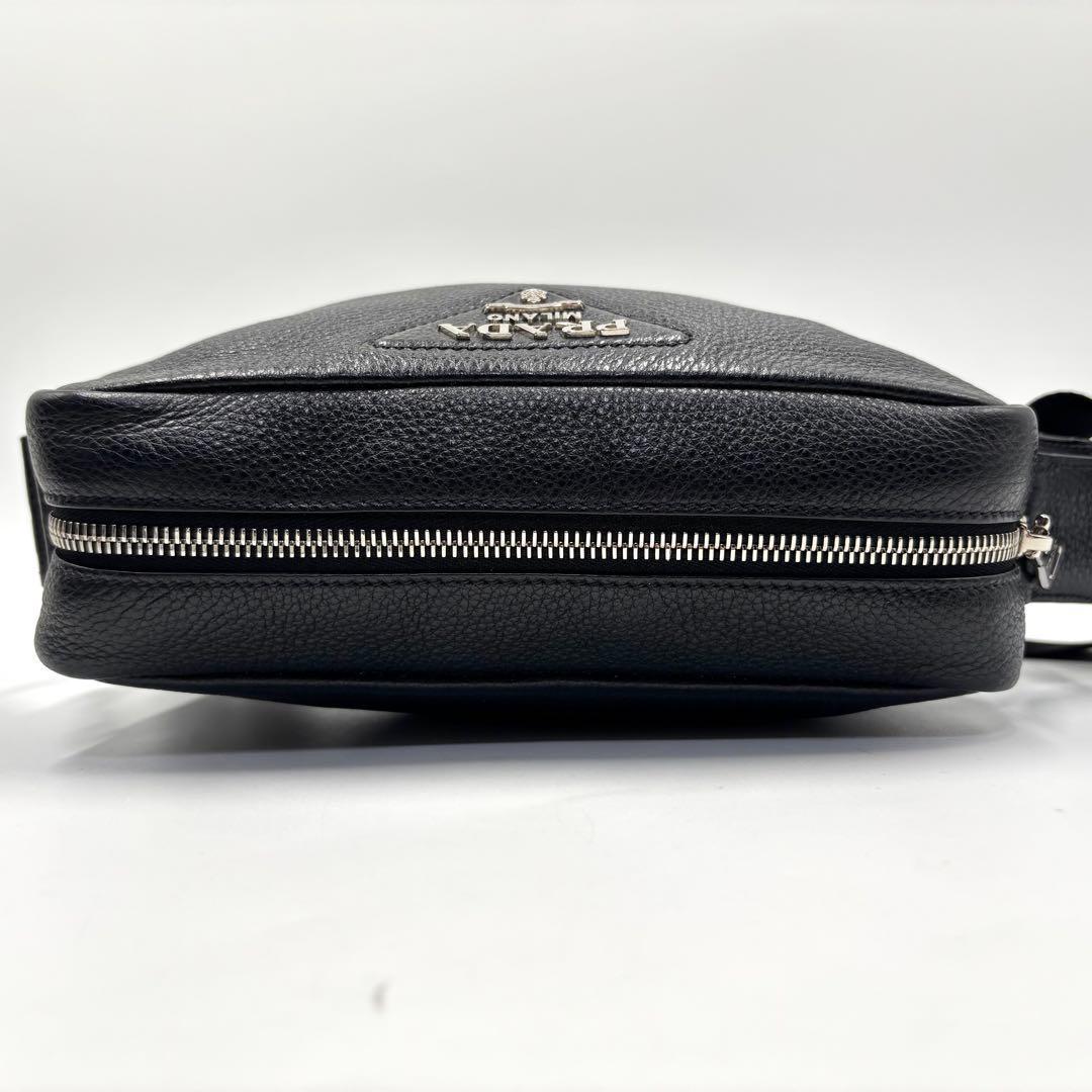 【極美品】 PRADA プラダ ショルダーバッグ ヴィッテロ ブラック 黒