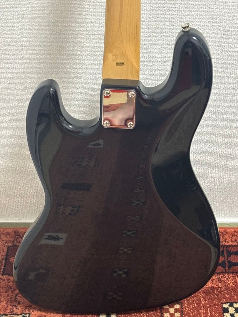 Bacchus Universe Series Jazz Bass 黒