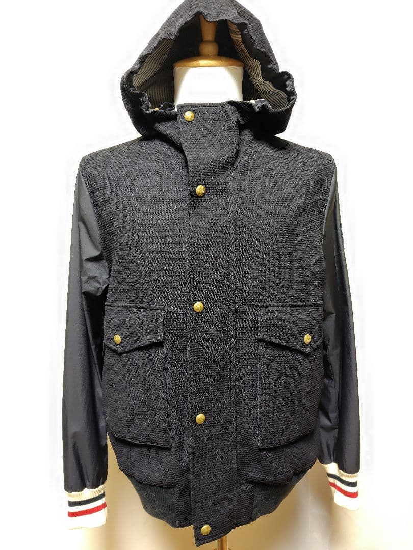 MONCLER GAMME BLEU パーカー