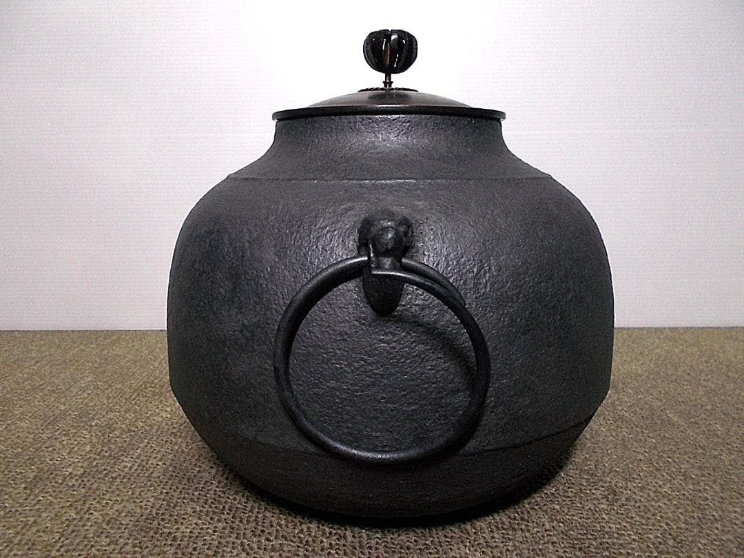 茶道具 風炉釜セット 茶釜 釜環 未使用五徳 重厚唐銅面取風炉 送料込み
