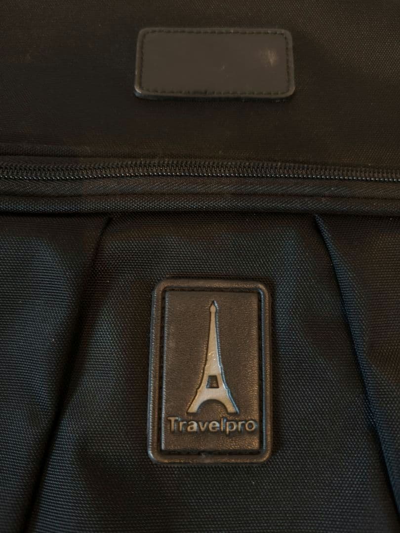 Travelpro Crew5 Expandable　キャリーバッグ