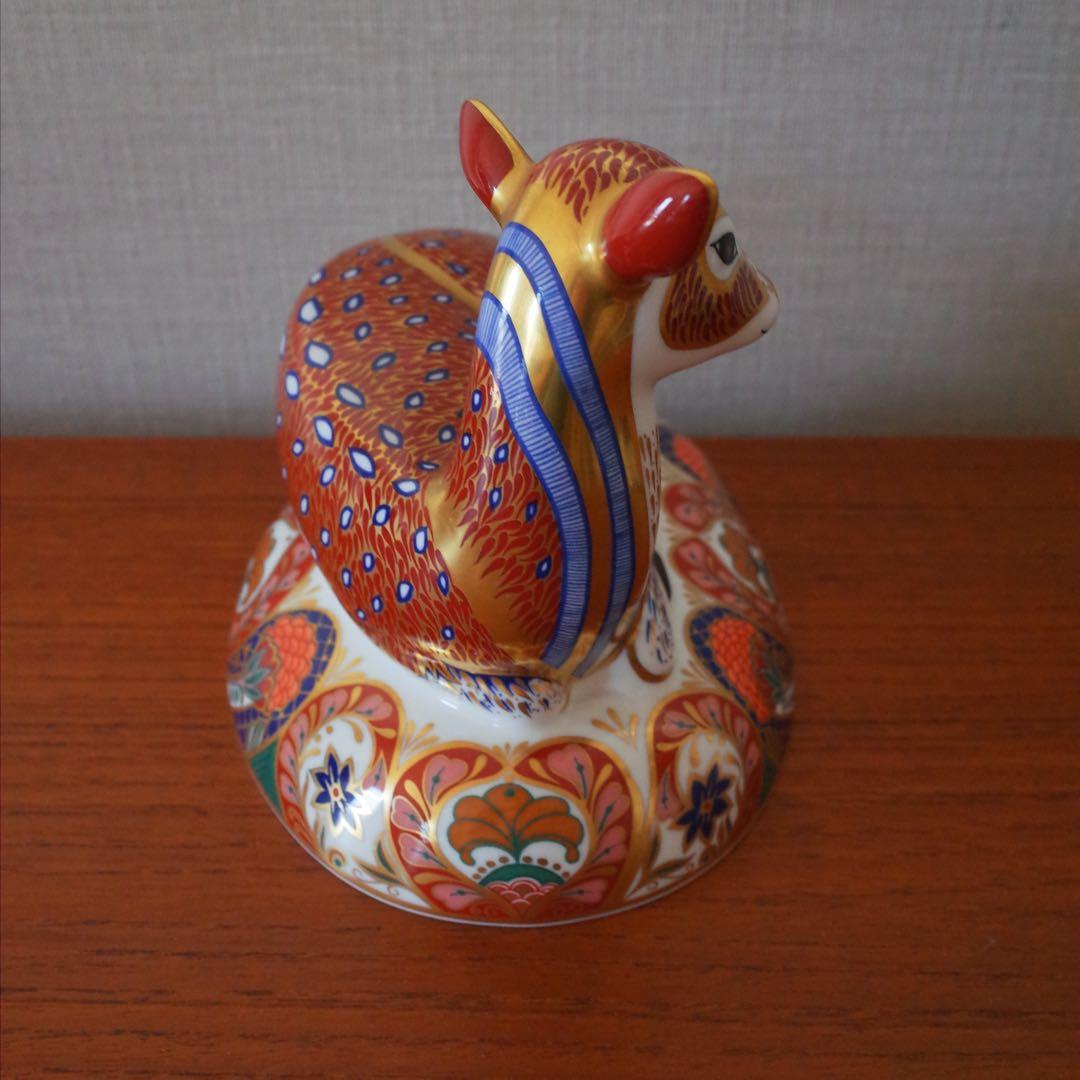 ロイヤルクラウンダービー／限定品フィギュリン／バンビ／鹿の置物／英国アンティーク