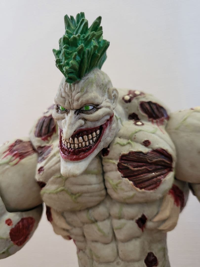 フィギュア　タイタンジョーカー バットマン アーカム