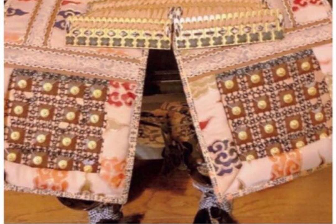 SALE！！アンティーク 上原 玉鳳作 大鎧 正絹 1970年代 鎧飾り 鎧