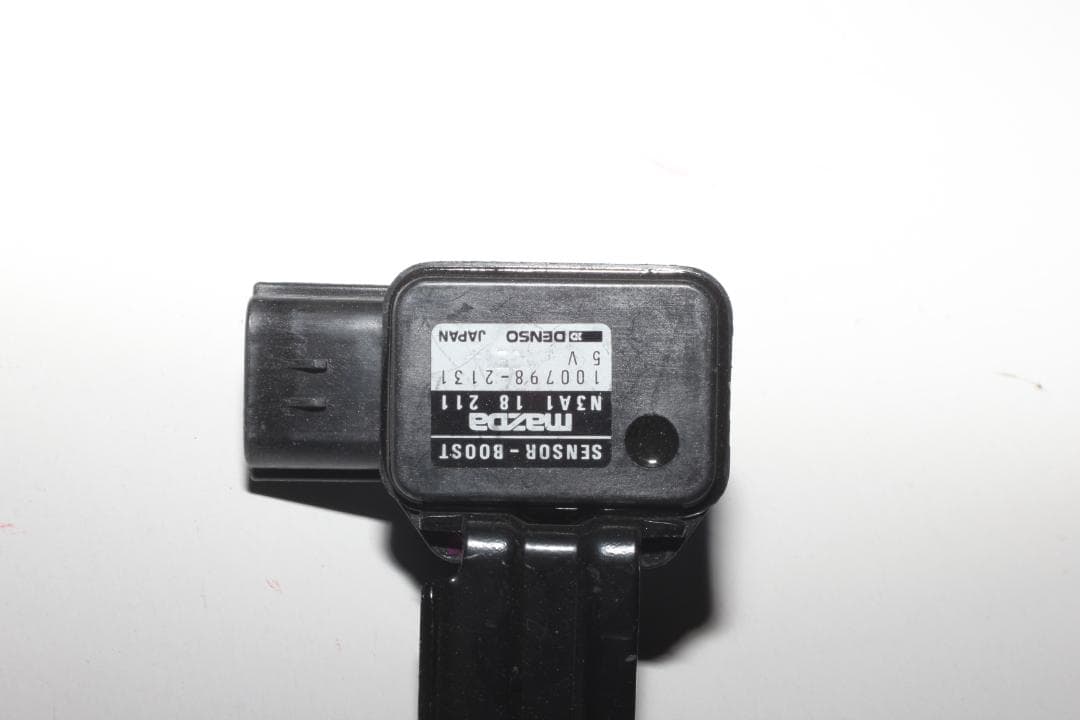 RX-7 FD3S ブーストセンサー 圧力センサー N3A1-18-211 純正