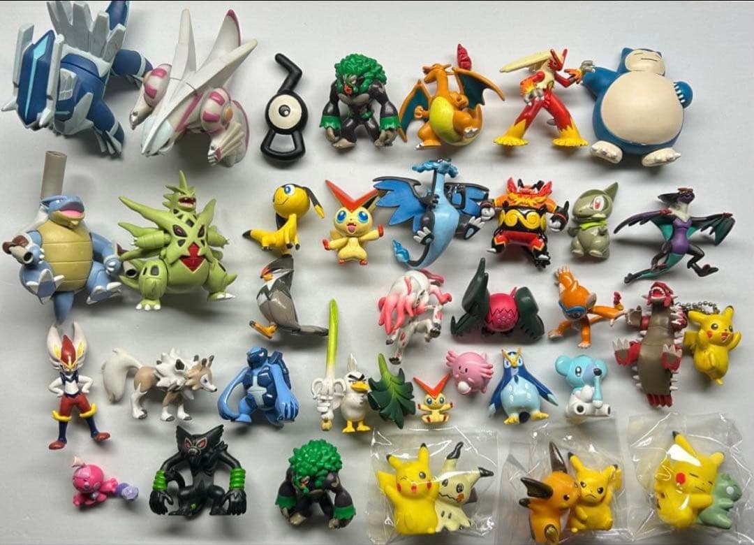 ポケモンフィギュア　モンコレ　TOMY 任天堂　34体