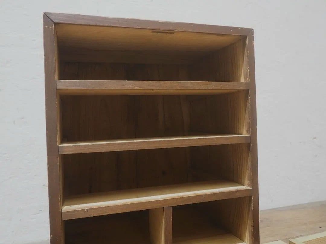 1384 レトロな小引き出し　収納棚　陳列台　ケース　古家具　アンティーク　骨董