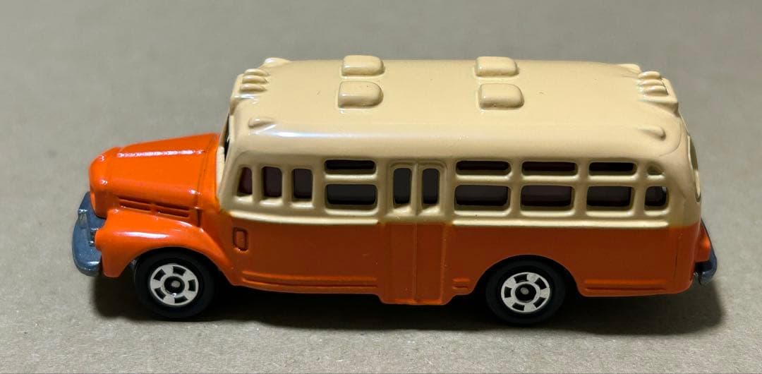 トミカ いすゞ ボンネットバス ギフトセットバラし