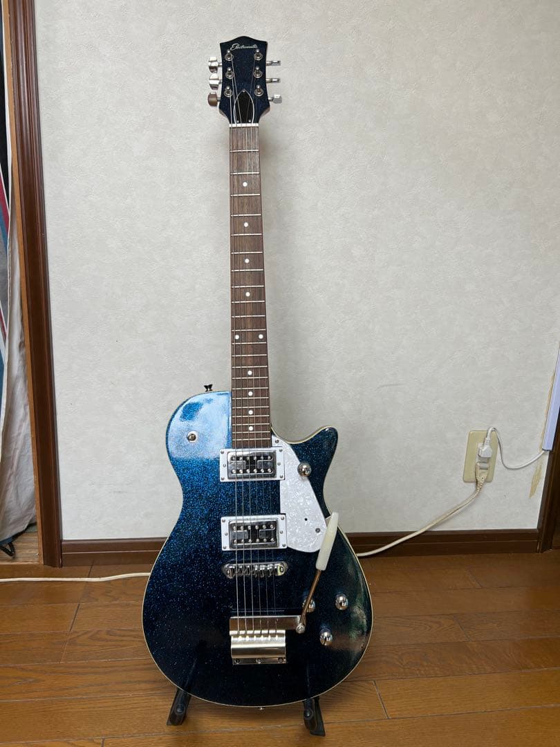 エレクトロマティック　ブルーラメブラック　エレキギター トレモロ搭載