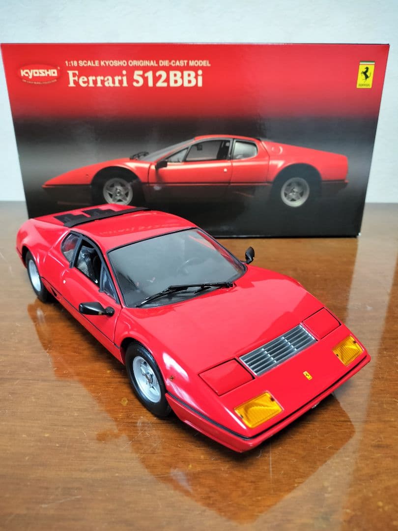 京商1/18フェラーリ512BBi 【新パッケージ】レッド