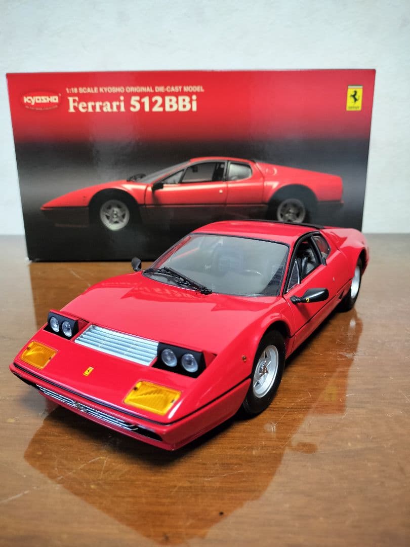 京商1/18フェラーリ512BBi 【新パッケージ】レッド