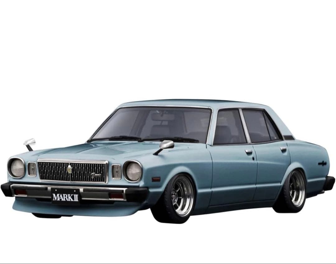 ミニカー ignition model 1/18 Light Blue llic