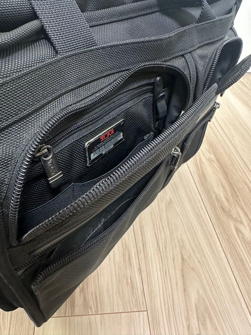 TUMI キャリー ビジネスバッグ 機内持込可能 ブリーフケース 26103D4