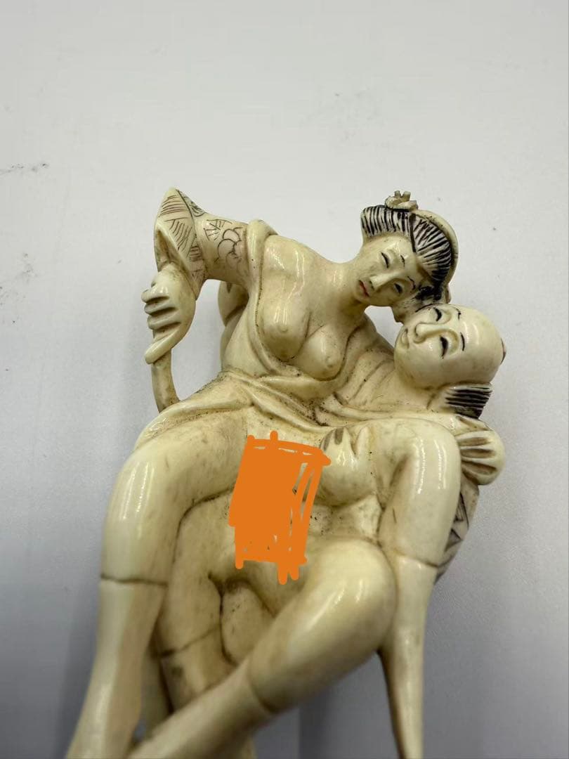 極上男女の愛のシーン 彫刻