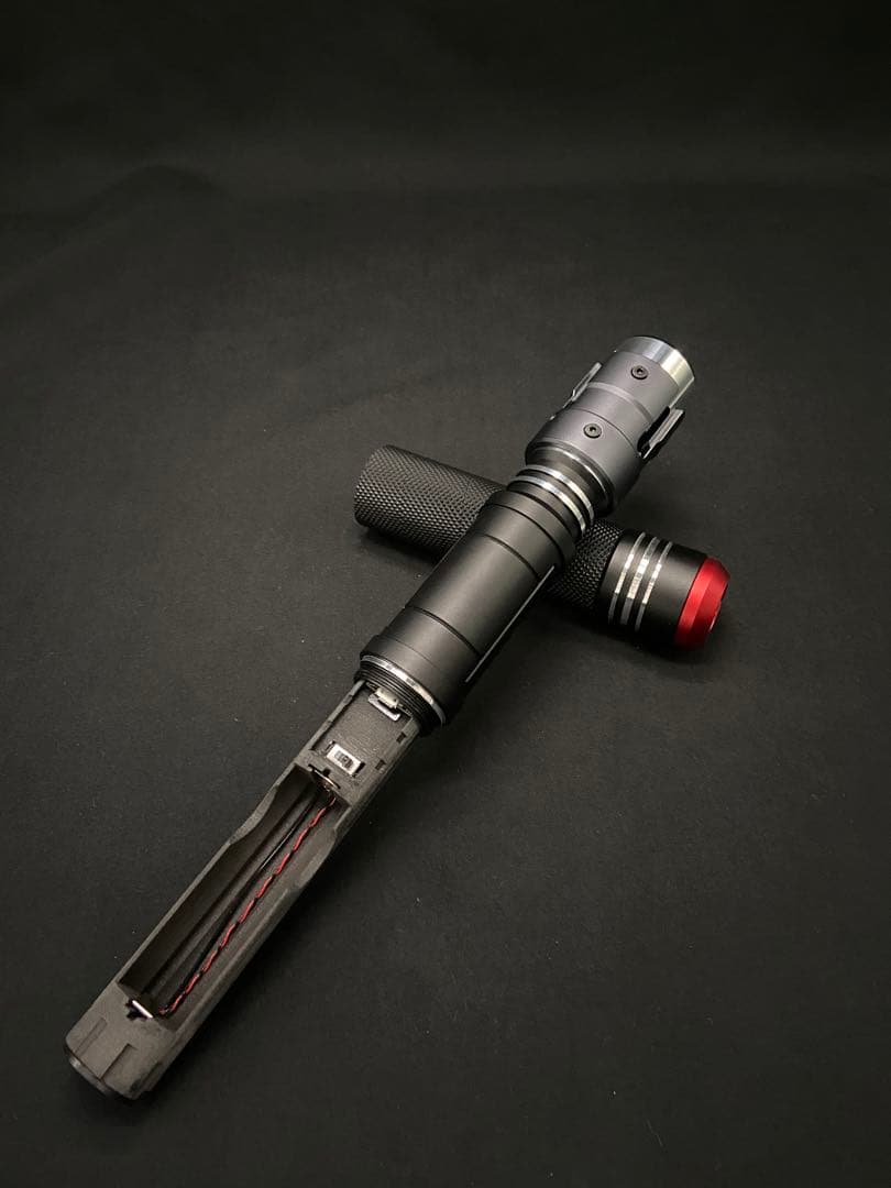 モードレッド カスタムライトセーバー