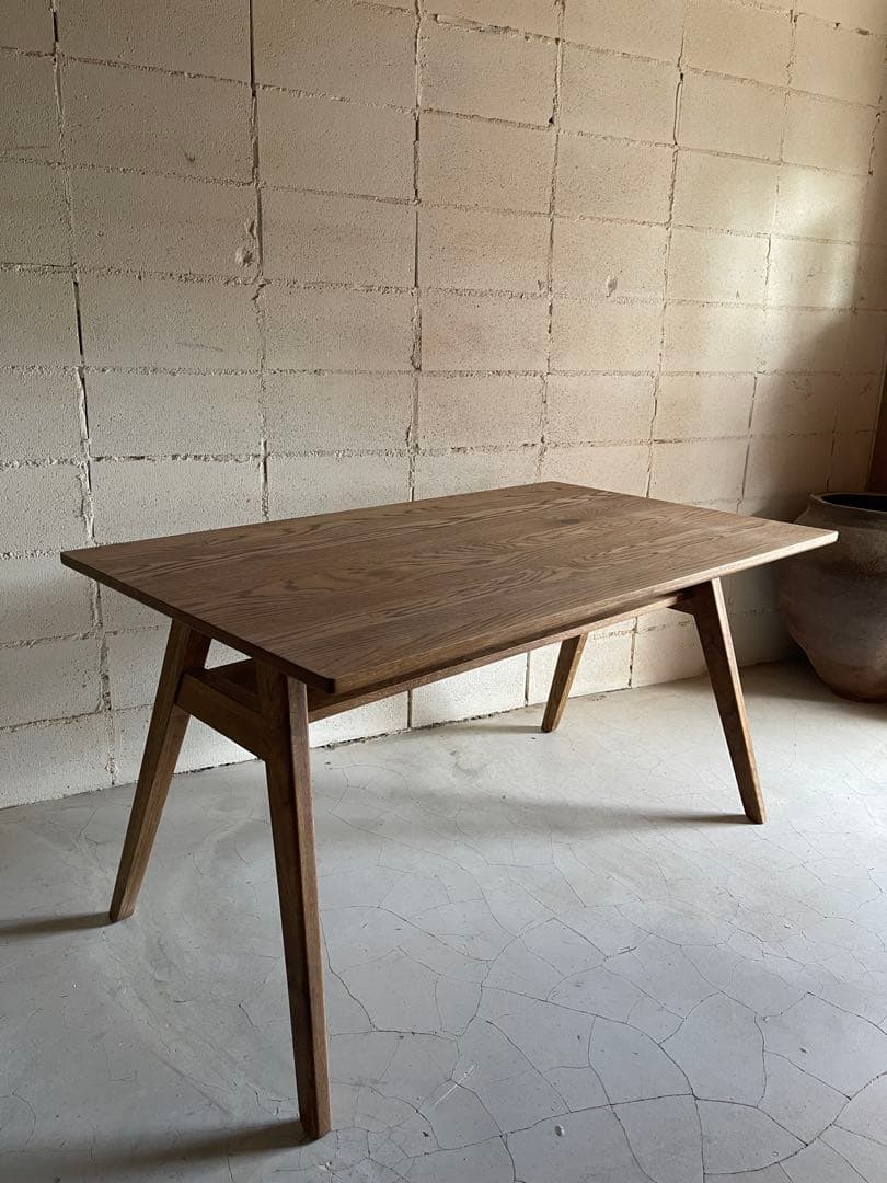 unico ADDAYウニコ アディ　ダイニングテーブル　オーク無垢材　棚板付