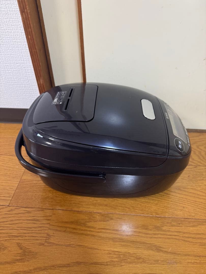 タイガー炊飯器 5.5合炊き JPK-10SC 2022年製
