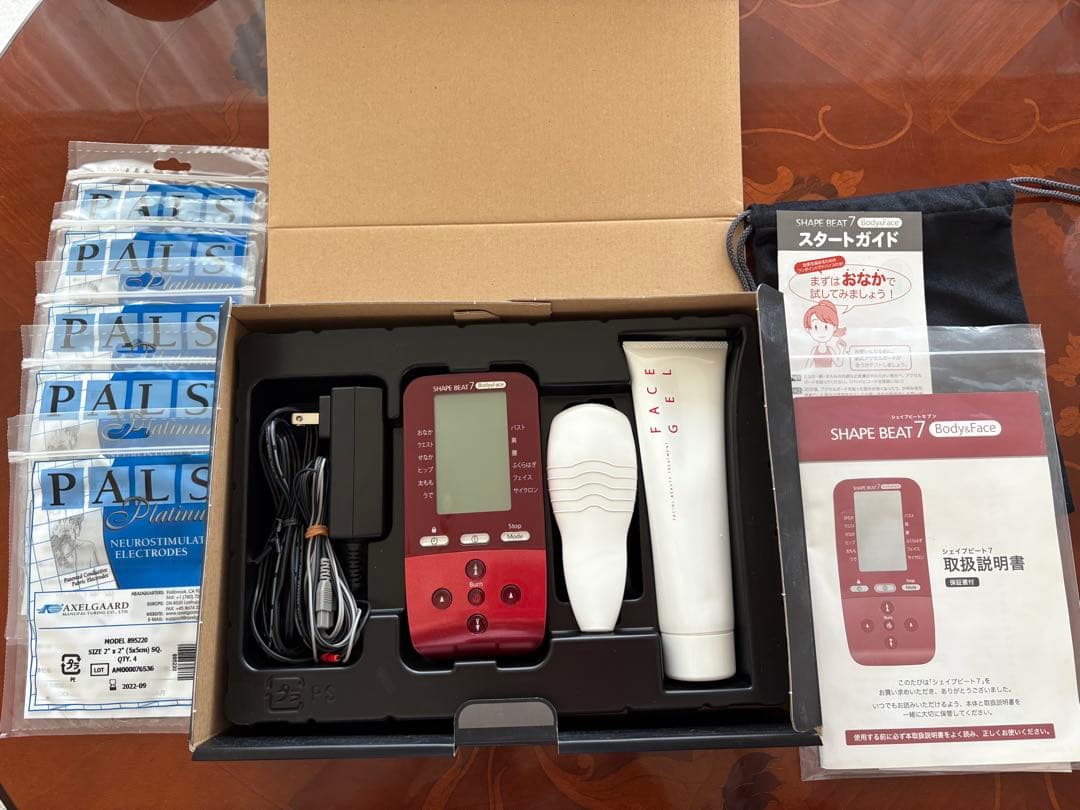 シェイビートSHAPE BEAT 7 Body&Face EMS
