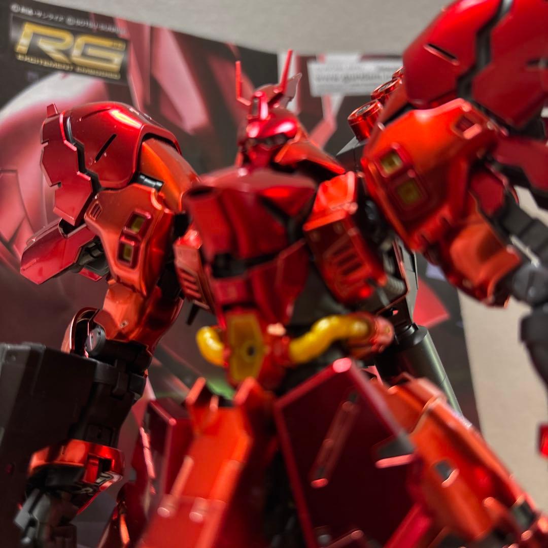 RGνガンダム チタニウムフィニッシュ サザビー スペシャルコーティング 完成品