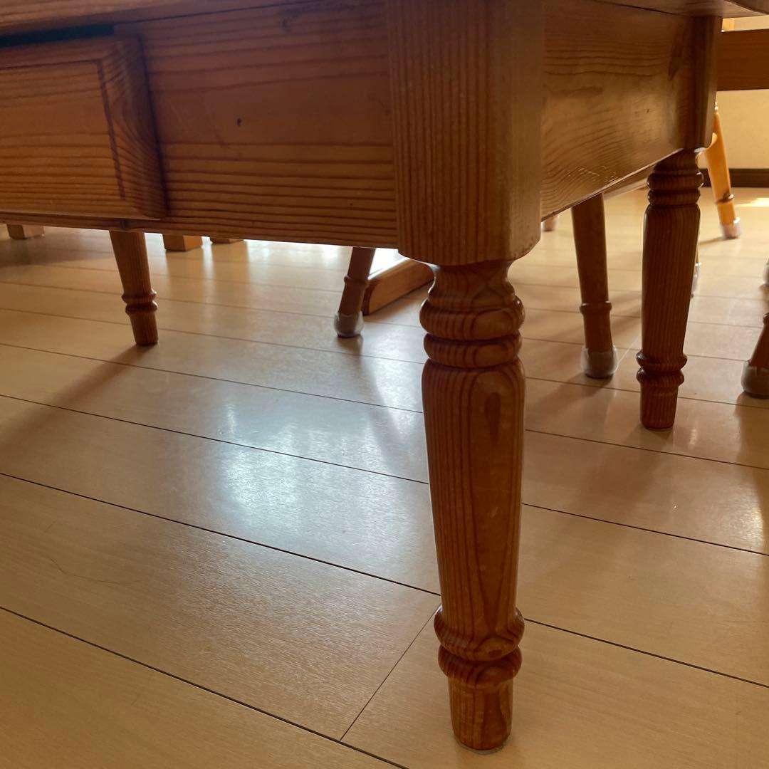 カントリー家具　リビングテーブル