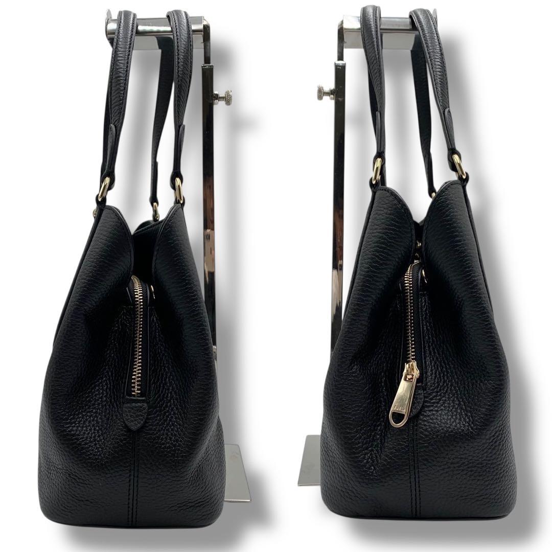 美品・現行✨フルラ ダフネ ハンドバッグ 2way ショルダー レザー ブラック