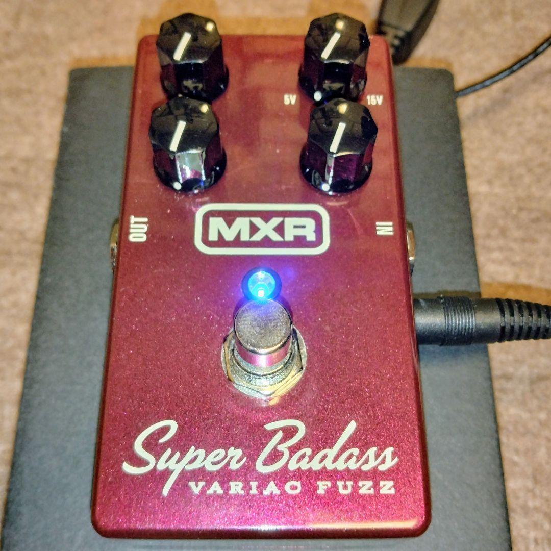 ギター MXR M236 Super Badass Variac Fuzz