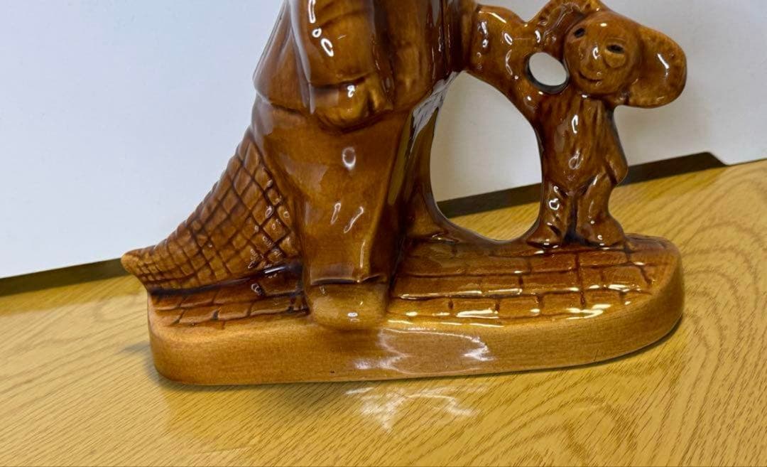 激レア‼️ソビエト　アンティーク　大きなチェブラーシカとゲーナの陶器。