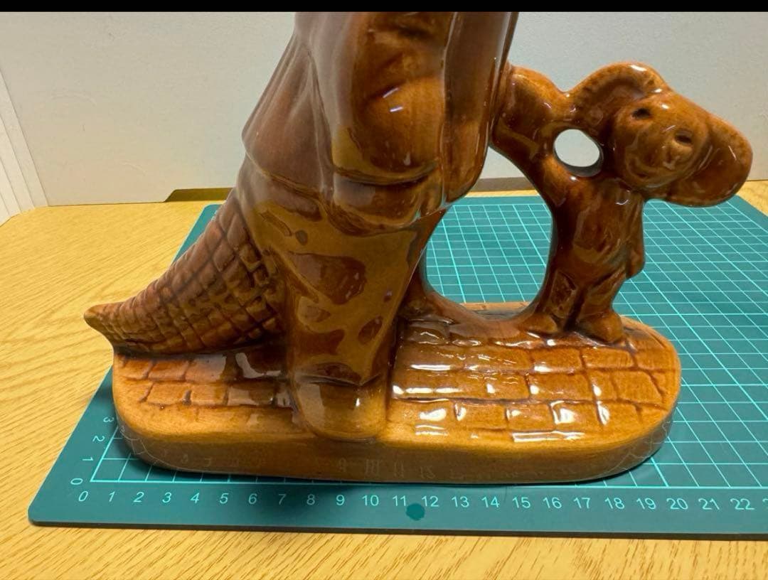 激レア‼️ソビエト　アンティーク　大きなチェブラーシカとゲーナの陶器。