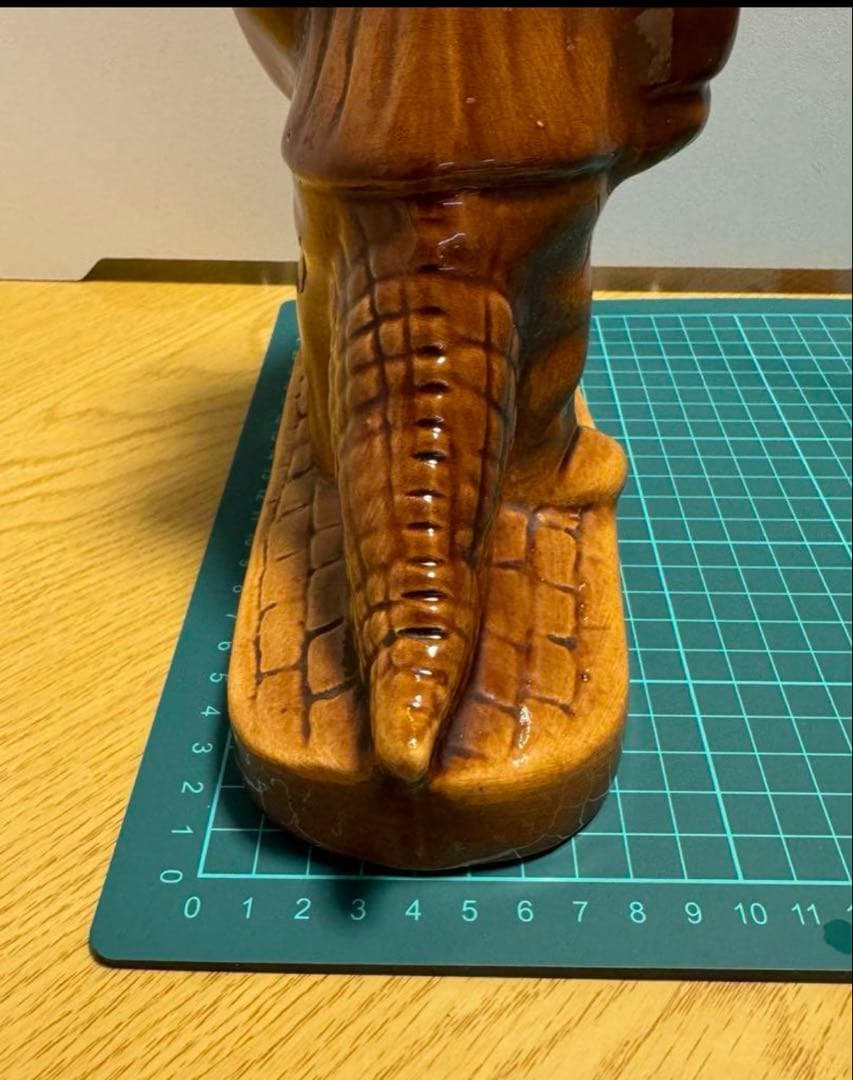 激レア‼️ソビエト　アンティーク　大きなチェブラーシカとゲーナの陶器。