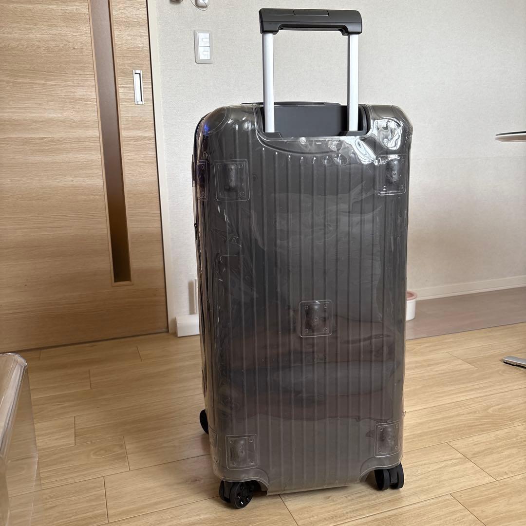 (美品)RIMOWAリモワ　ESSENTIAL トランク プラス キャリーケース