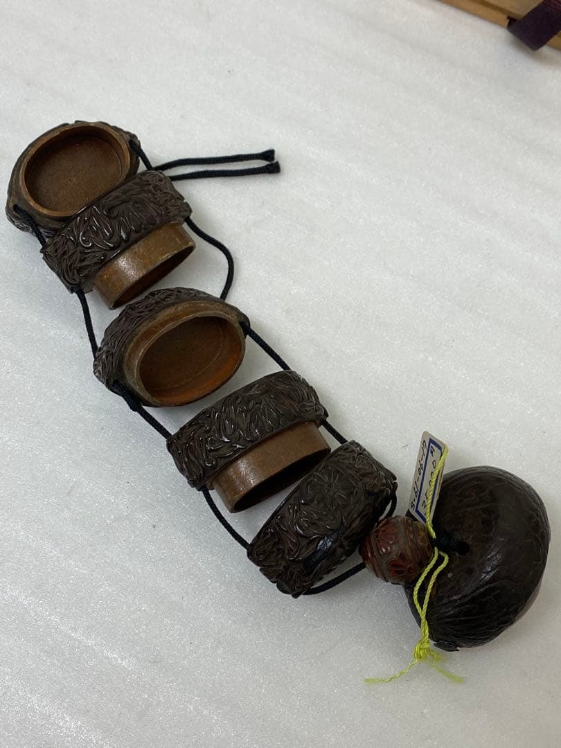 3-3247 推黒印籠・緒じめ玉、根付